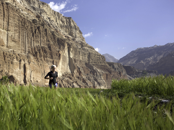 გაირბინეთ მუსტანგის მთების საცალფეხო ბილიკები, ნეპალი